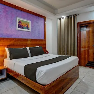 4* Hotel Hight Krone A Family Near Igi Airport Delhi